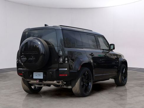 New 2026 Land Rover Defender 110 X-Dynamic SE AWD/4WD image 7