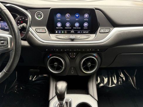 Used 2020 Chevrolet Blazer LT image 12