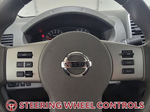 Used 2020 Nissan Frontier SV AWD/4WD image 18