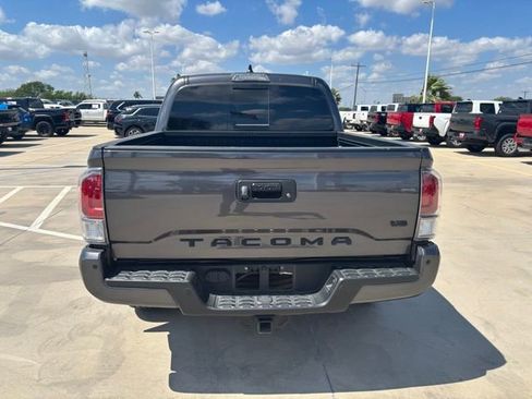 Used 2023 Toyota Tacoma TRD Sport w/ Technology Package AWD/4WD image 5