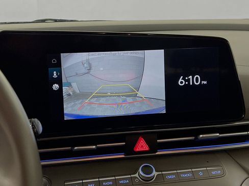 Used 2025 Hyundai Elantra SEL image 28