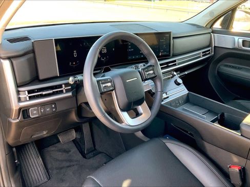 Used 2025 Hyundai Santa Fe XRT image 18