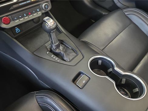 Used 2025 Ford Mustang Premium RWD image 27