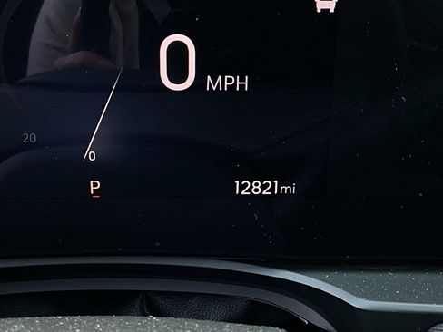 Used 2025 Buick Envista Sport Touring image 38