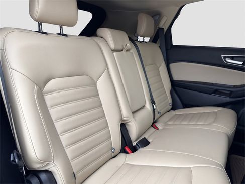 Used 2024 Ford Edge SEL w/ Convenience Package image 14