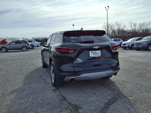 Used 2025 Chevrolet Blazer LT FWD image 23