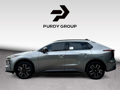 New 2026 Toyota bZ FWD image 5