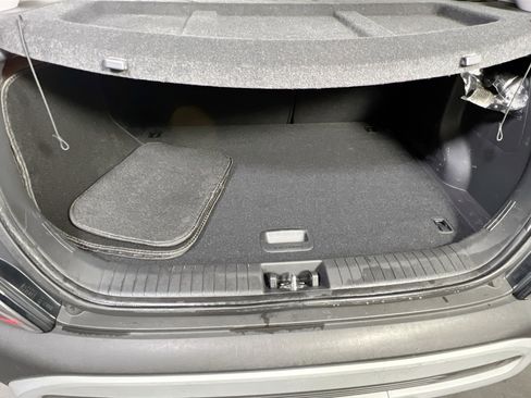 Used 2023 Hyundai Kona SE w/ Cargo Package image 23