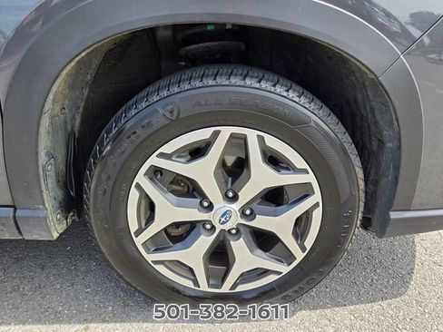Used 2024 Subaru Forester Premium AWD/4WD image 23