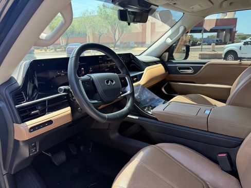 Certified 2025 INFINITI QX80 Sensory AWD/4WD image 13