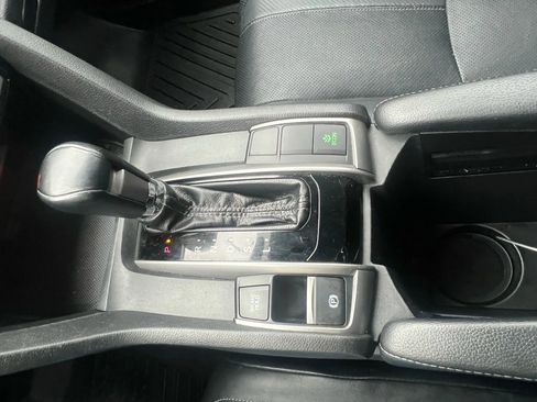 Used 2017 Honda Civic EX-L image 19