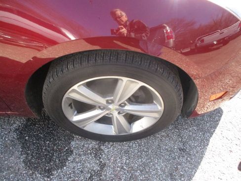 Used 2016 Chevrolet Cruze LT image 4