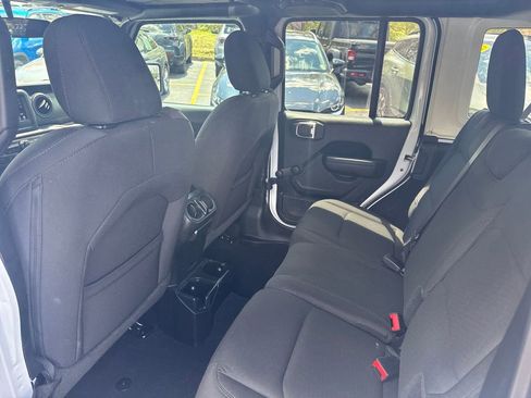 Used 2023 Jeep Wrangler Unlimited Sport AWD/4WD image 14