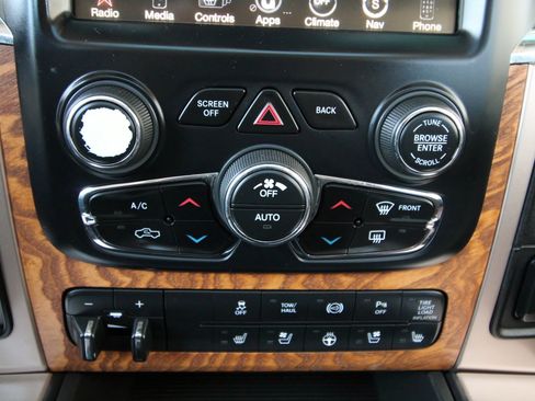 Used 2013 RAM 2500 Longhorn w/ Convenience Group image 33