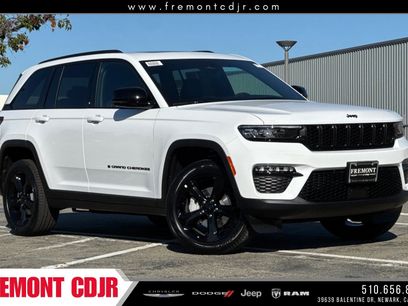 New 2025 Jeep Grand Cherokee Limited w/ Black Appearance Package