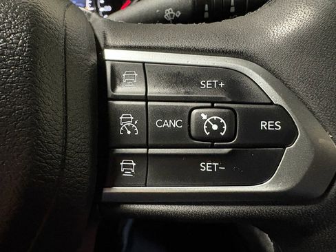 Used 2024 Jeep Compass Limited image 16