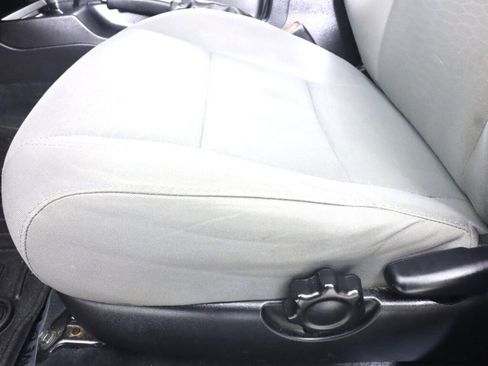 Used 2017 Toyota Tacoma SR image 23