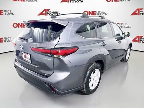 Used 2023 Toyota Highlander LE image 7