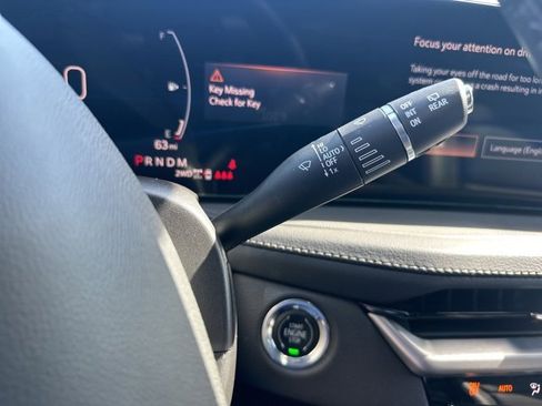 Used 2024 Cadillac XT4 Premium Luxury image 14