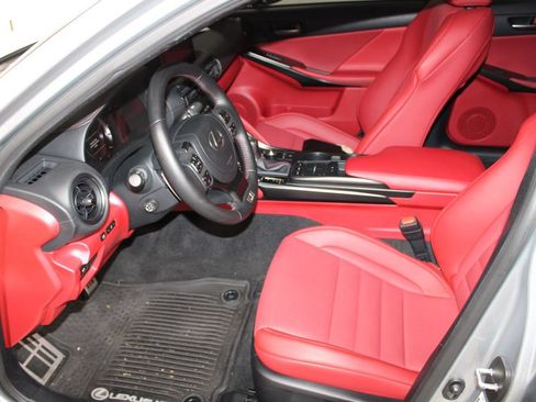 Used 2024 Lexus IS 500 RWD image 17