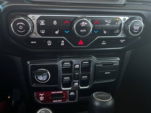 Used 2023 Jeep Gladiator Mojave w/ LED Lighting Group image 28