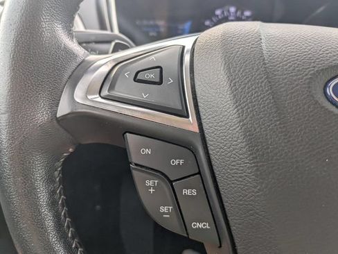 Used 2019 Ford Fusion SE w/ Equipment Group 151A FWD image 3