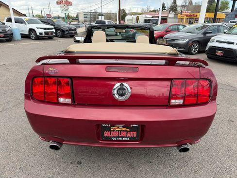 Used 2006 Ford Mustang GT Premium image 8
