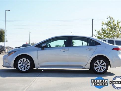 Used 2023 Toyota Corolla LE image 6