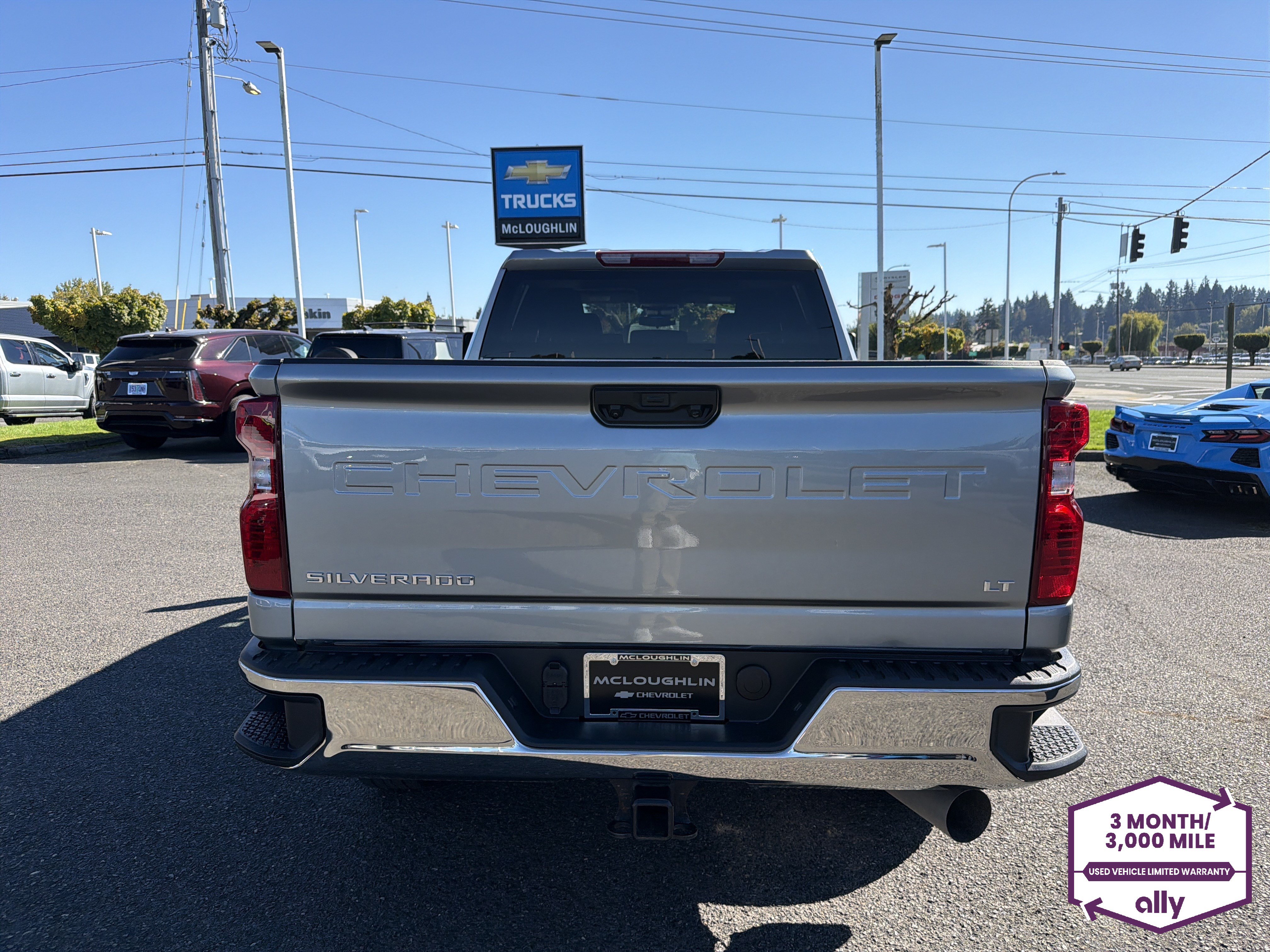 Used 2025 Chevrolet Silverado 2500 LT w/ Convenience Package AWD/4WD image 4