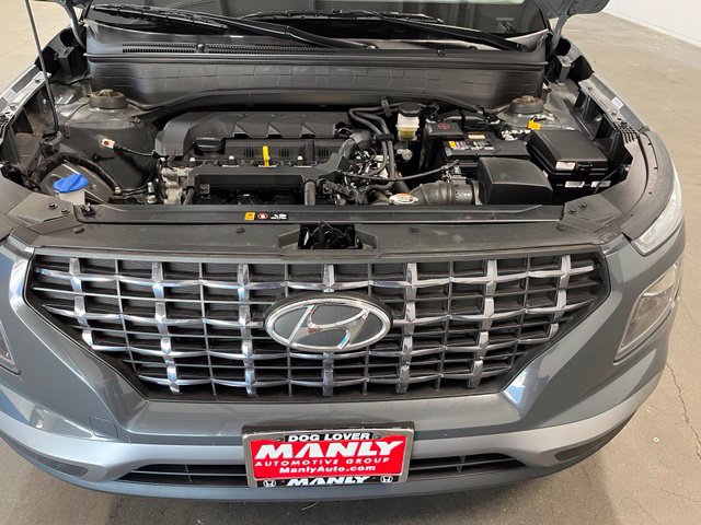 Used 2025 Hyundai Venue SEL FWD image 9