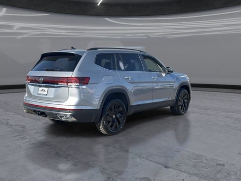 New 2026 Volkswagen Atlas SE FWD image 5