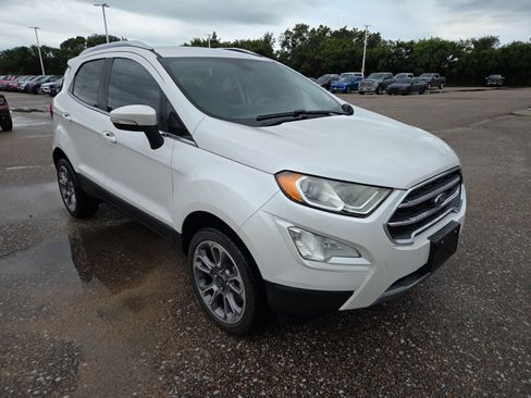 Used 2018 Ford EcoSport Titanium w/ Titanium Cold Weather Package AWD/4WD image 6