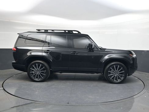 Used 2024 Lexus GX 550 550 Luxury+ w/ Accessory Package (31) image 3