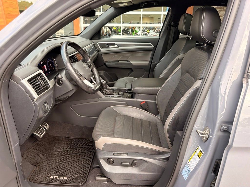 Used 2021 Volkswagen Atlas Cross Sport SEL Premium R-Line AWD/4WD image 11