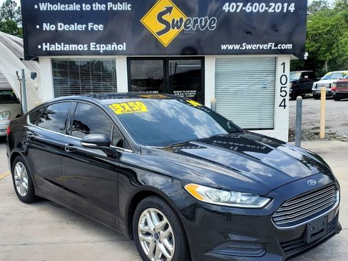 Used 2014 Ford Fusion SE FWD image 1