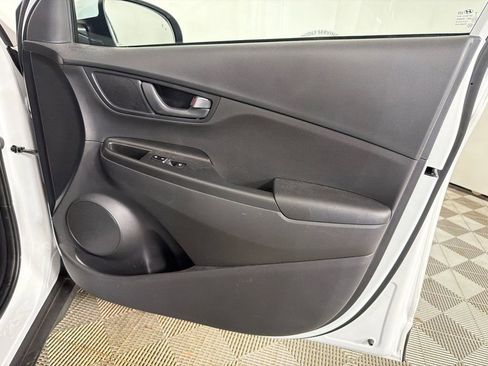 Used 2023 Hyundai Kona SE FWD image 14