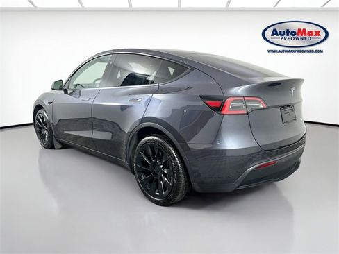 Used 2025 Tesla Model Y Long Range image 6
