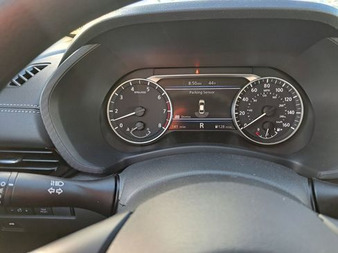 Used 2025 Nissan Sentra SV image 12