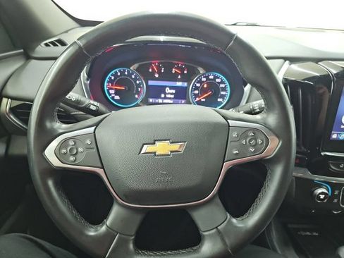Used 2023 Chevrolet Traverse LT AWD/4WD image 7