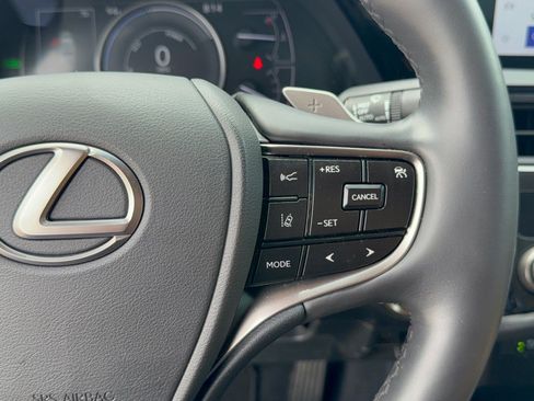 Used 2023 Lexus ES 300h w/ Premium Package FWD image 19