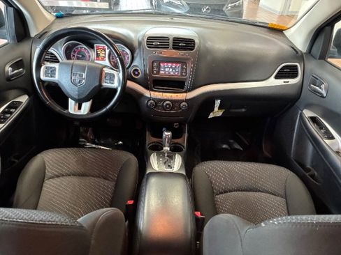 Used 2019 Dodge Journey SE w/ Connectivity Group image 13