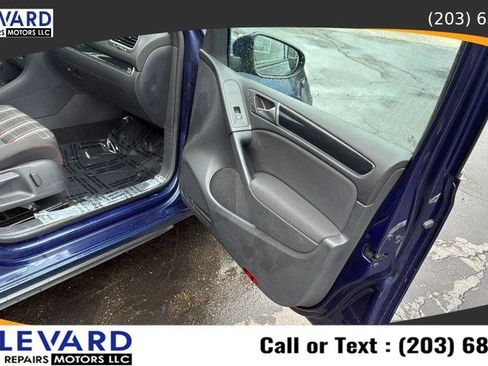 Used 2013 Volkswagen Golf 4-Door FWD image 33