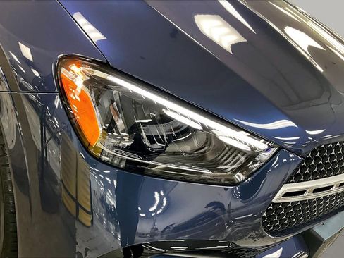 Used 2024 Mercedes-Benz GLE 350 4MATIC image 27