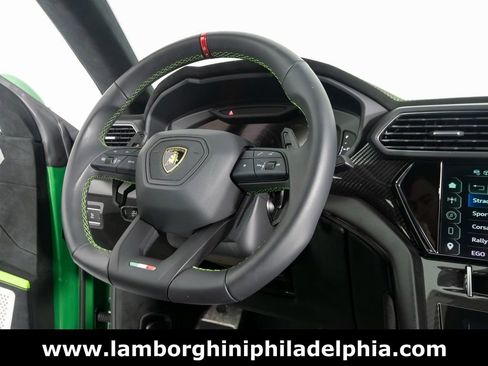 Used 2024 Lamborghini Urus Performante image 31