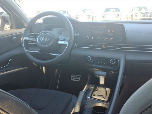 New 2026 Hyundai Elantra Sport image 10
