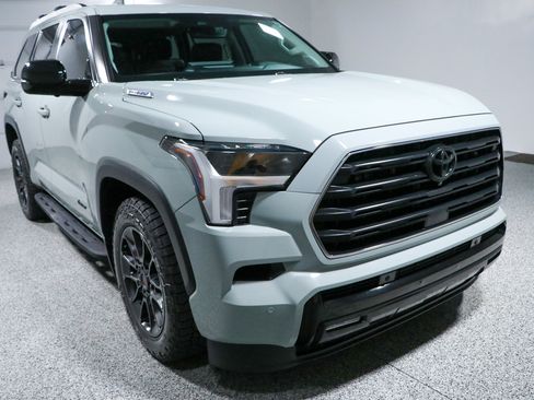 Used 2024 Toyota Sequoia Limited w/ TRD Off-Road Package AWD/4WD image 5