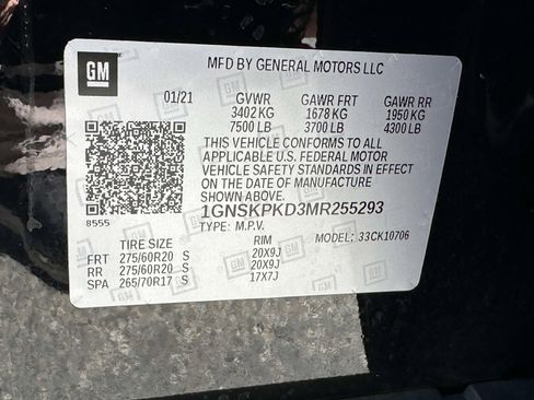 Used 2021 Chevrolet Tahoe Z71 w/ Z71 Off-Road Package AWD/4WD image 38