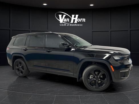 Used 2024 Jeep Grand Cherokee L Limited w/ Black Appearance Package AWD/4WD image 1