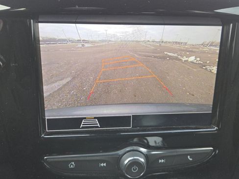 Used 2021 Chevrolet Traverse LS w/ LPO, Black Accent Package image 5