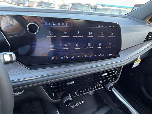 New 2026 Chevrolet Suburban Premier AWD/4WD image 29